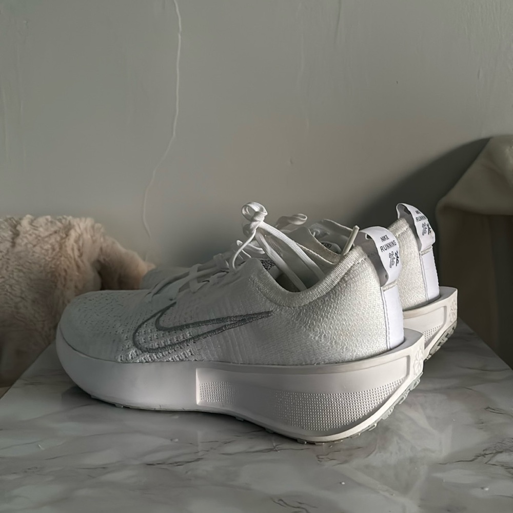 nike running shoes